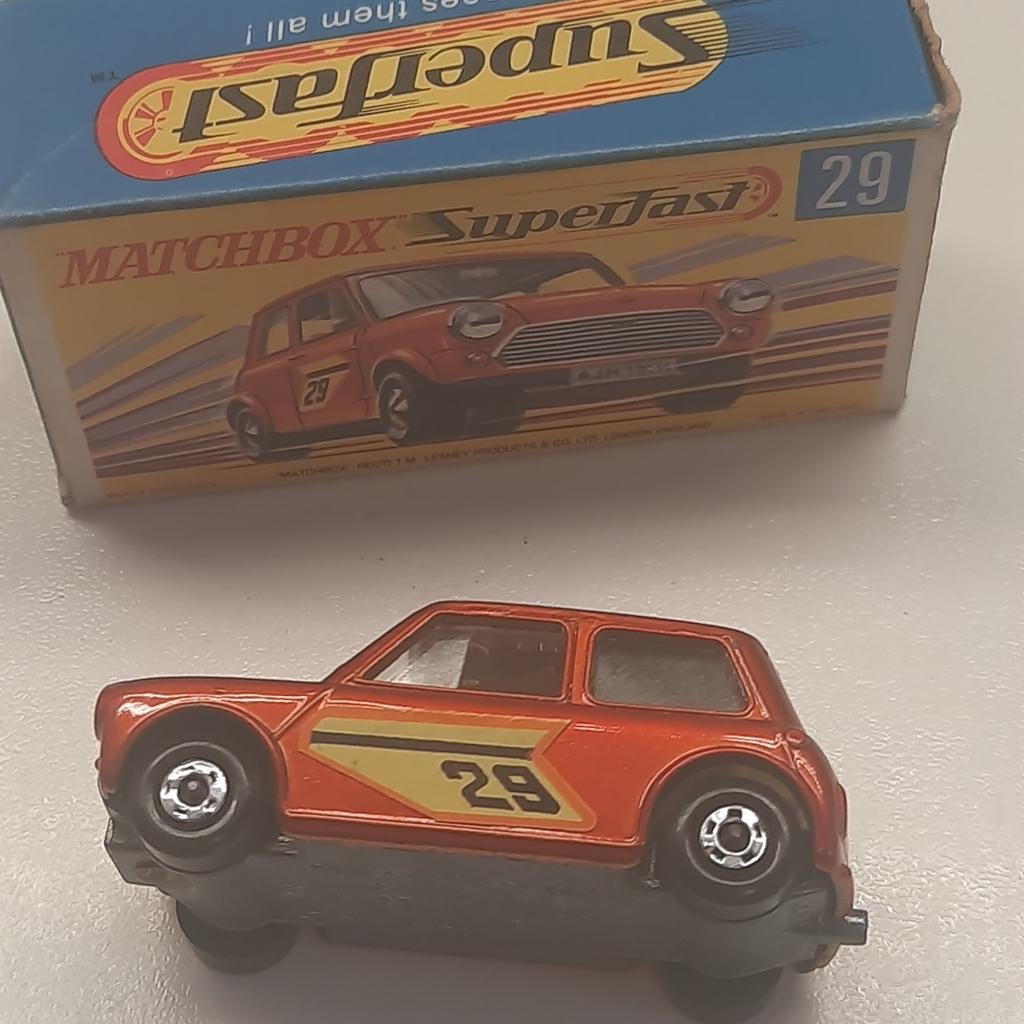 MATCHBOX SUPERFAST UK nr.29: RACING MINI * TOP *, Hobby en Vrije tijd, Ophalen, Nieuw, Auto, Matchbox