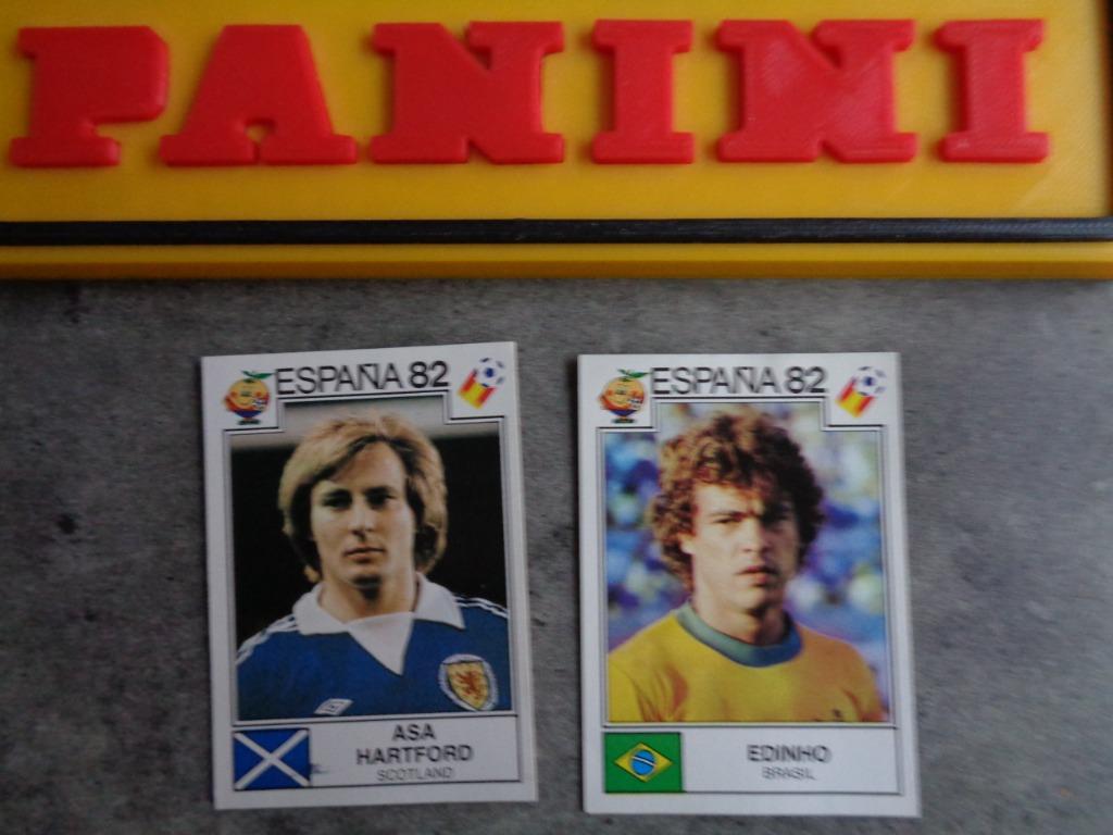 PANINI voetbal stickers WK 82 ESPANA 1982 RED world cup 2X, Verzenden, Zo goed als nieuw
