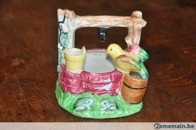 puit au oiseau "vintage", Antiquités & Art, Antiquités | Céramique & Poterie, Enlèvement ou Envoi