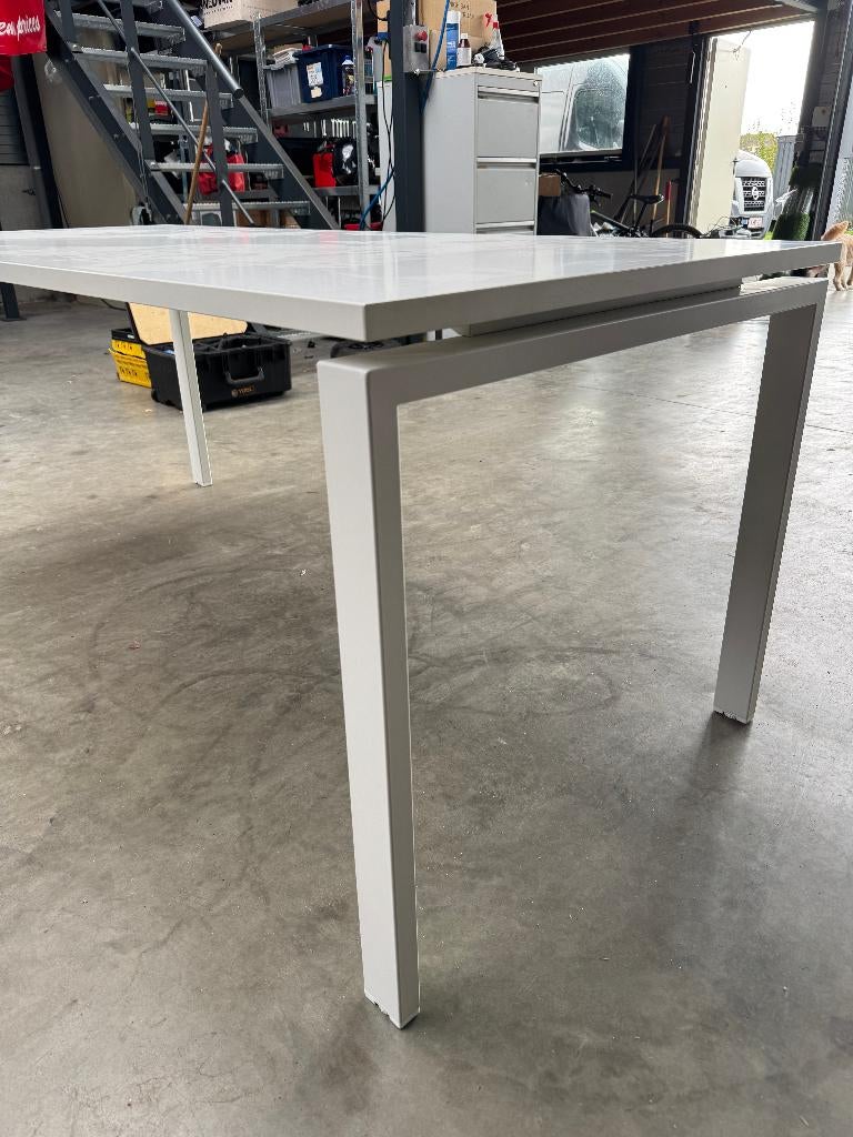 Tafel of bureau, Huis en Inrichting, Tafels | Eettafels, Ophalen, 50 tot 100 cm, Vijf personen of meer, 150 tot 200 cm