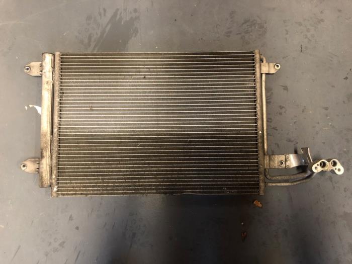 Condensateur clim d'un Volkswagen Touran, Volkswagen, -, 3 mois de garantie, Utilisé