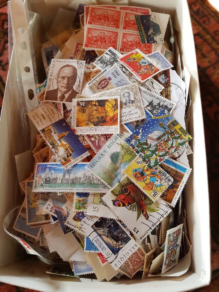 Schoendoos vol postzegels, Postzegels en Munten, Ophalen
