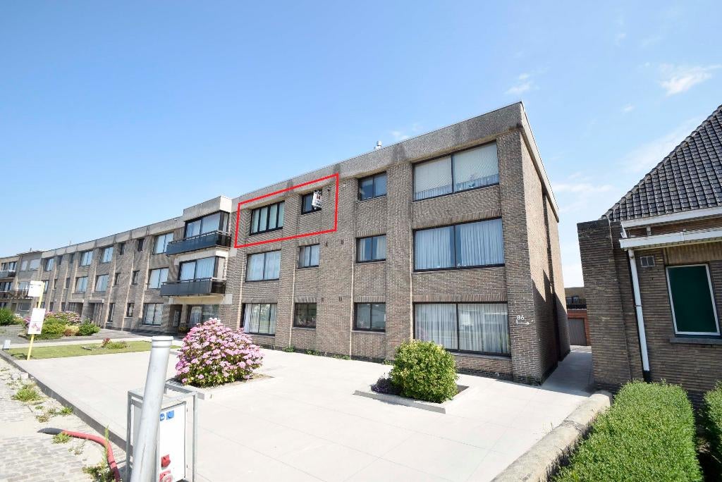 Deels vernieuwd 2 slaapkamer appartement, Immo, 50 m² of meer, Provincie West-Vlaanderen
