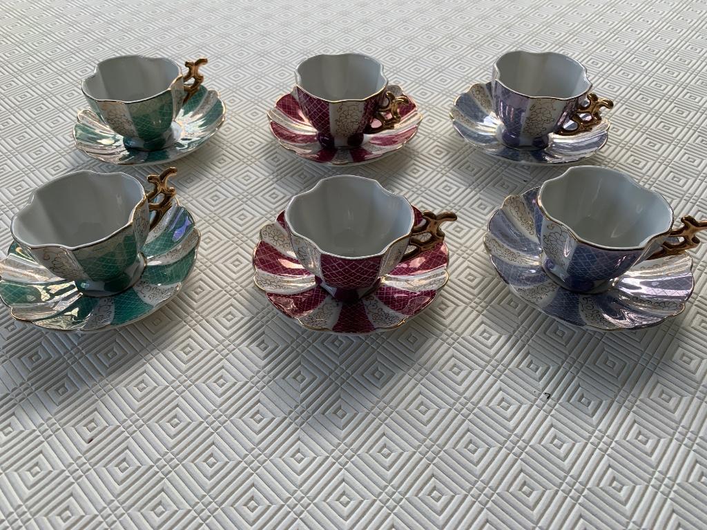 6 tasses à moka avec sous-tasses assorties vintage, Ophalen of Verzenden