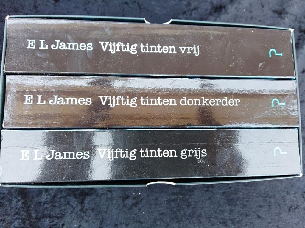 E.L. James: 50 tinten - De volledige serie, Boeken, Ophalen of Verzenden, Gelezen