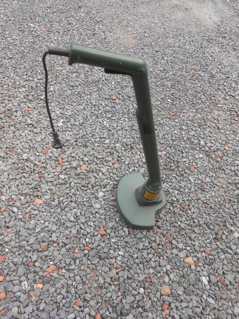 Coupe herbe, Tuin en Terras, Hand-tuingereedschap, Ophalen of Verzenden, Gebruikt, Onkruidsteker