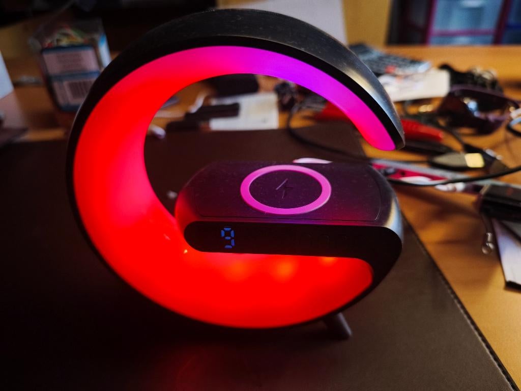 REVEIL AVEC CHARGEUR, Enlèvement, Neuf, Digital