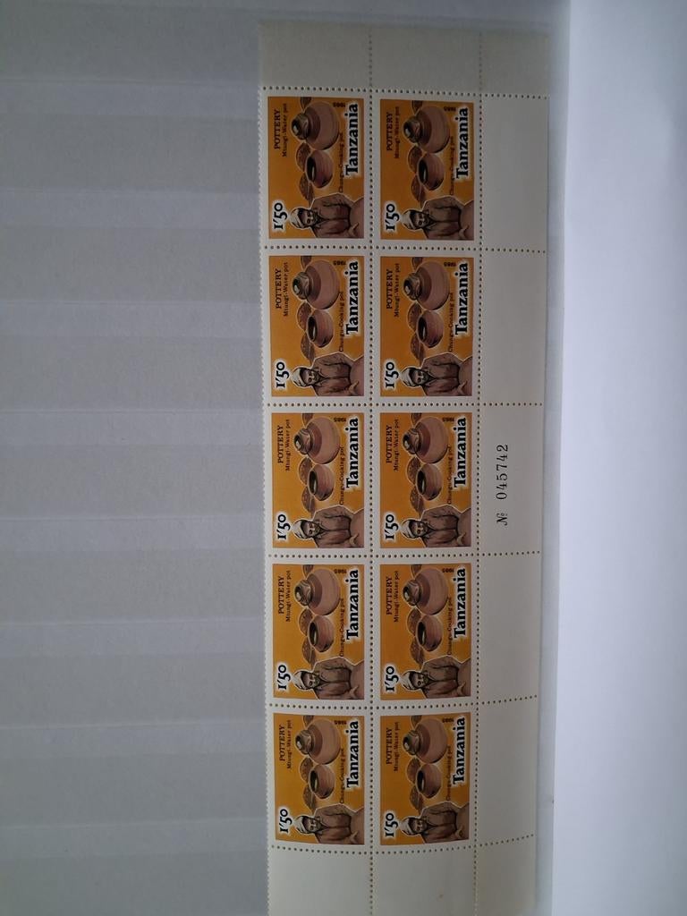 Tanzanie** - Turkménistan - Tadjikistan - Turkménistan, Timbres & Monnaies, Timbres | Afrique, Envoi, Tanzanie, Non oblitéré