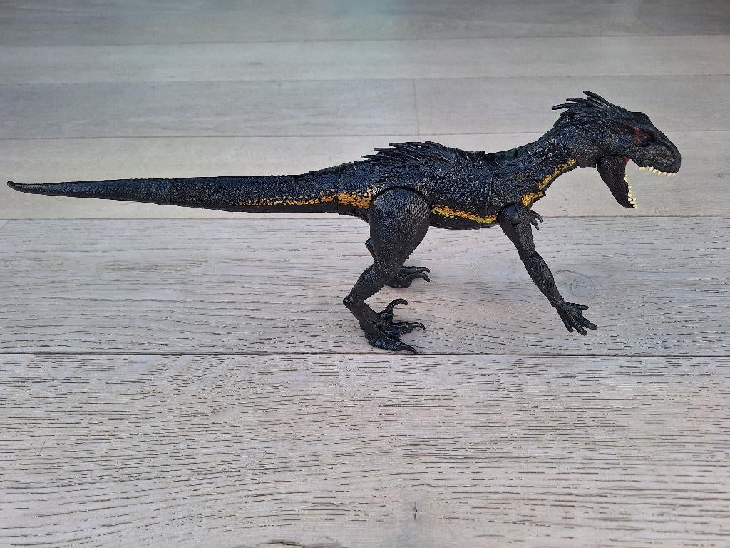 Jurassic world - Indoraptor - tricératops - vélociraptor, Enlèvement ou Envoi, Utilisé