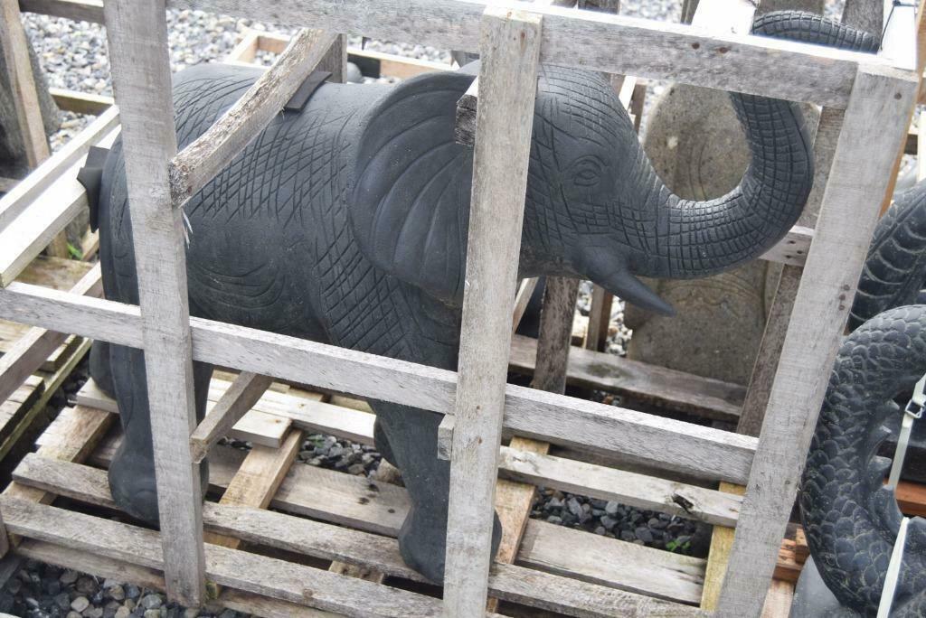 Grand éléphant fontaine en pierre patinée, Enlèvement, Neuf, Autres matériaux, Animal