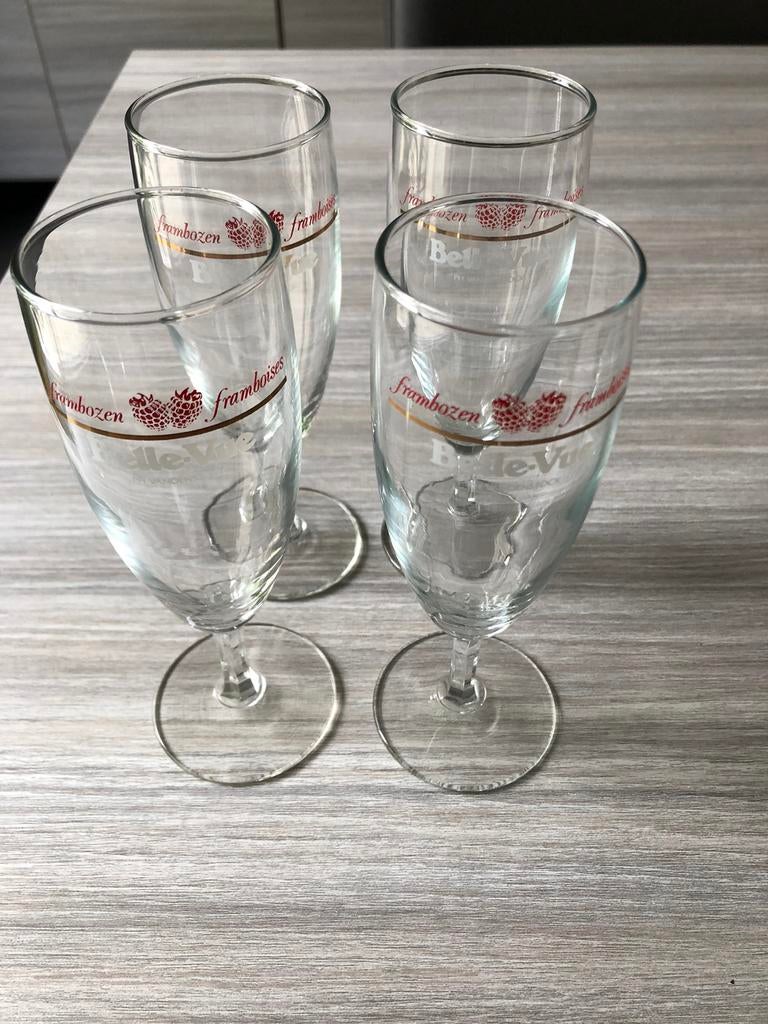 4 Belle-vue frambozen glazen, Ophalen, Zo goed als nieuw