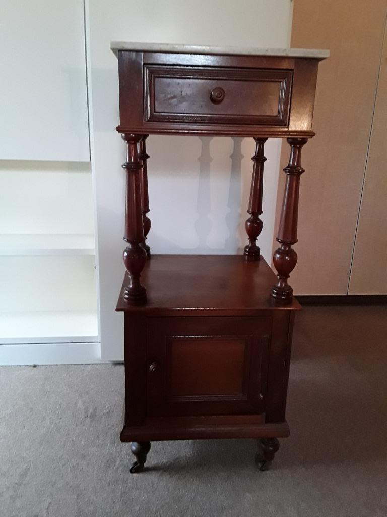 Nachtkasje, Huis en Inrichting, Ophalen, Gebruikt, Minder dan 45 cm, 55 tot 70 cm
