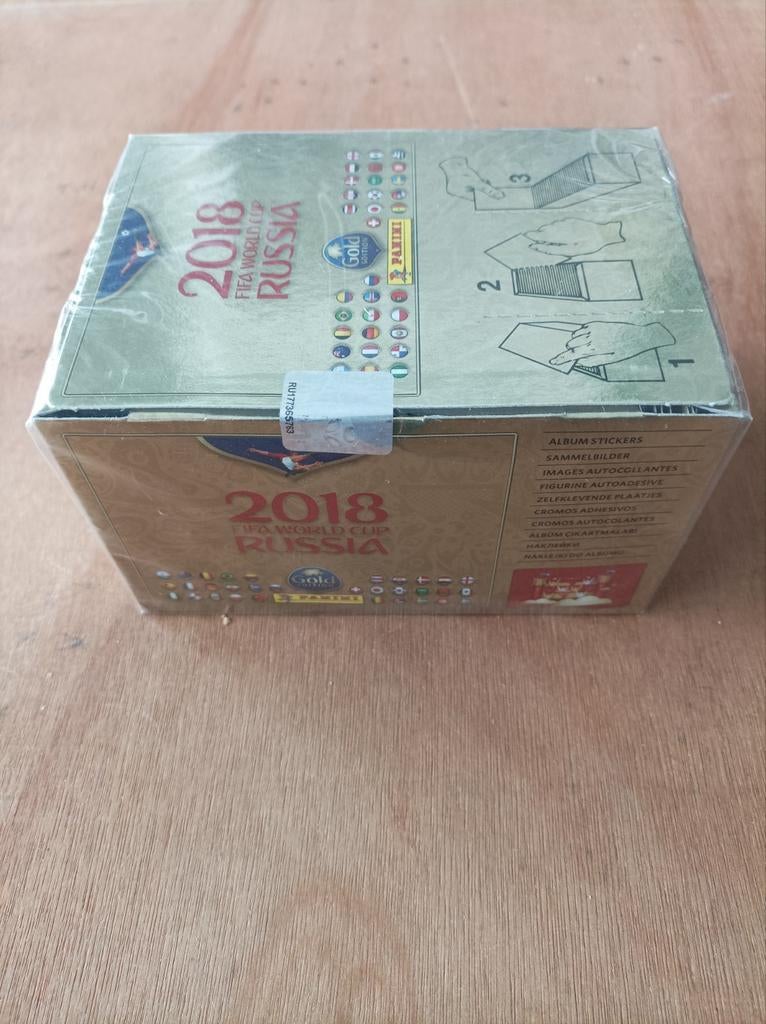 Panini WK Russia 2018 Gold . 1 gesloten box, Ophalen of Verzenden, Zo goed als nieuw
