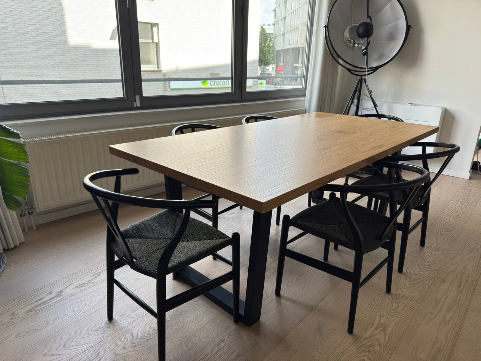 Houten tafel met metalen poten 1mX2m, Huis en Inrichting, Tafels | Eettafels, Ophalen, Zo goed als nieuw