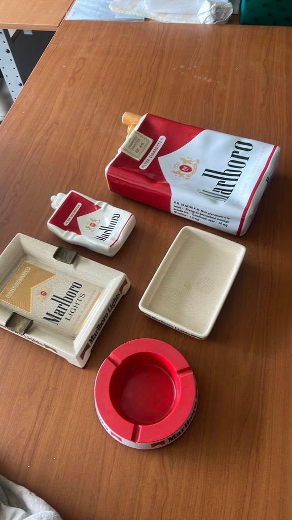 Cendriers Marlboro rares, Collections, Enlèvement ou Envoi, Comme neuf