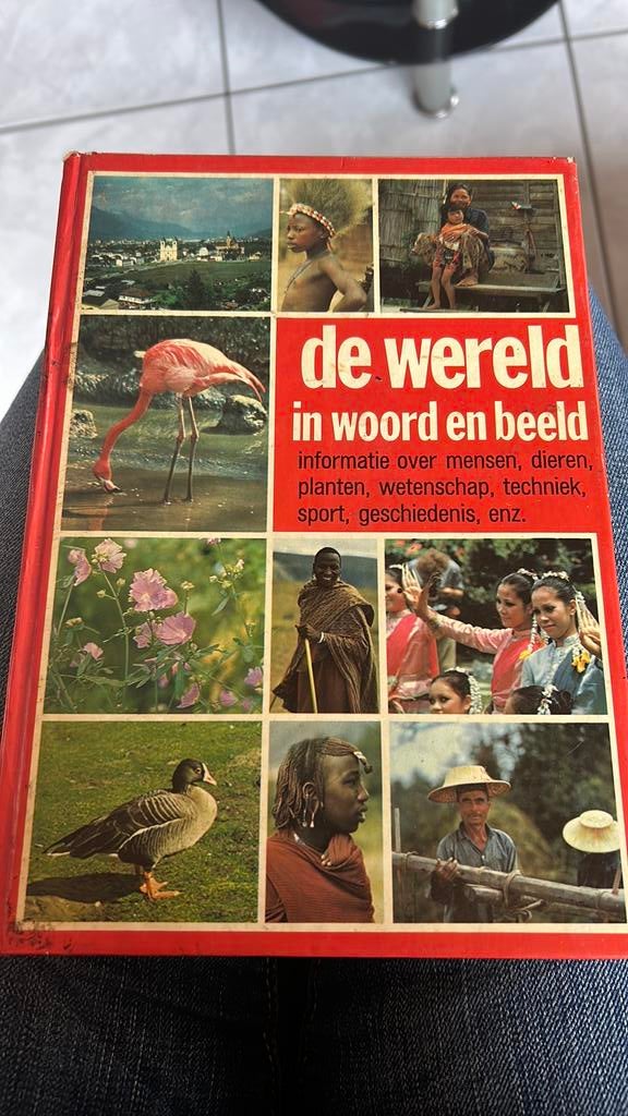 Boek ‘de wereld in woord en beeld’, Boeken, Natuur, Ophalen, Zo goed als nieuw