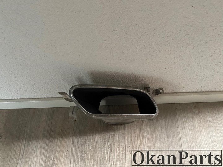Volvo V60 II linker uitlaat sierstuk links 31455531, Gebruikt, Volvo