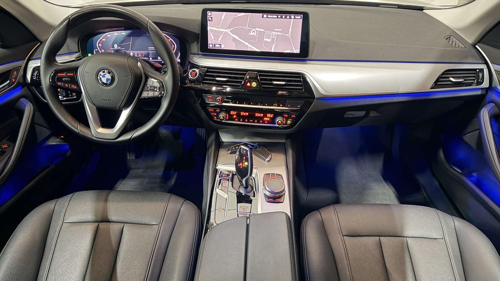 BMW 520 dA Automaat Prof Navi Leder LED Facelift Garantie, Autos, BMW, Cuir, Euro 6, Entreprise, Carnet d'entretien