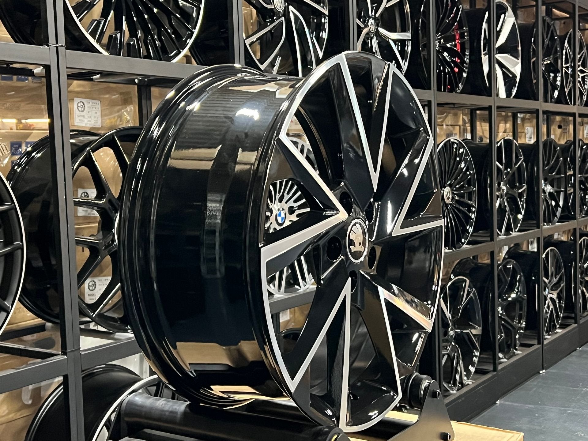 19" SKODA RS Look Sportvelgen SKODA OCTAVIA KODIAQ KAROQ VW, Auto-onderdelen, Banden en Velgen, Velg(en), -, -, Nieuw