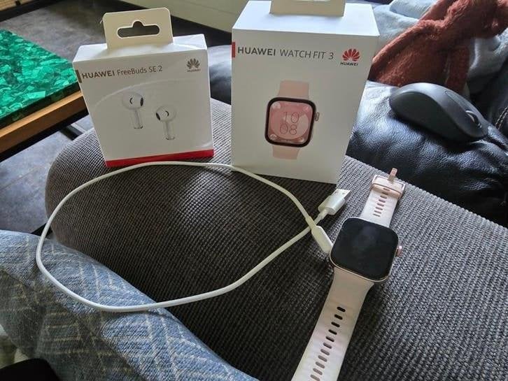 Huawei Watch Fit 3, Bijoux, Sacs & Beauté, Montres connectées, Utilisé, Android, Rose, Distance, Bandage calorique, État, GPS