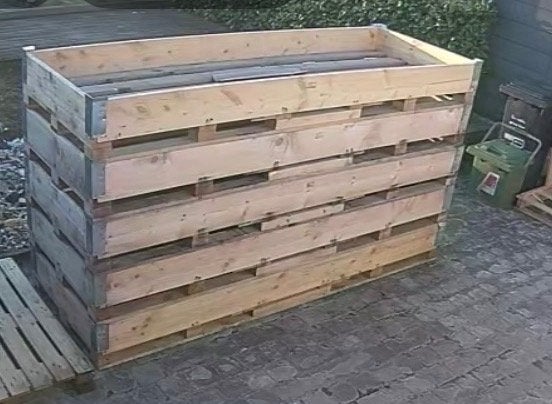 Palettes réhaussées 2M40, 35 à 50 cm, Comme neuf, Enlèvement, 60 cm ou plus