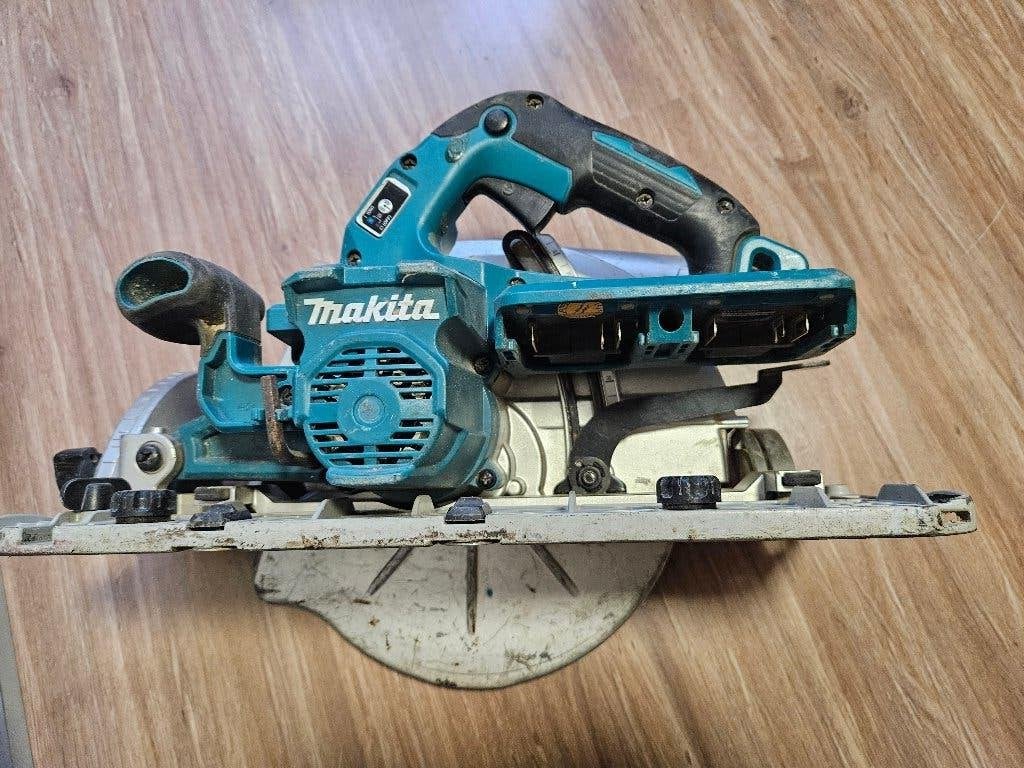 Makita DHS900Z 36 Volt Accu cirkelzaag (2x18V - Ø 235 mm), Ophalen of Verzenden, Gebruikt