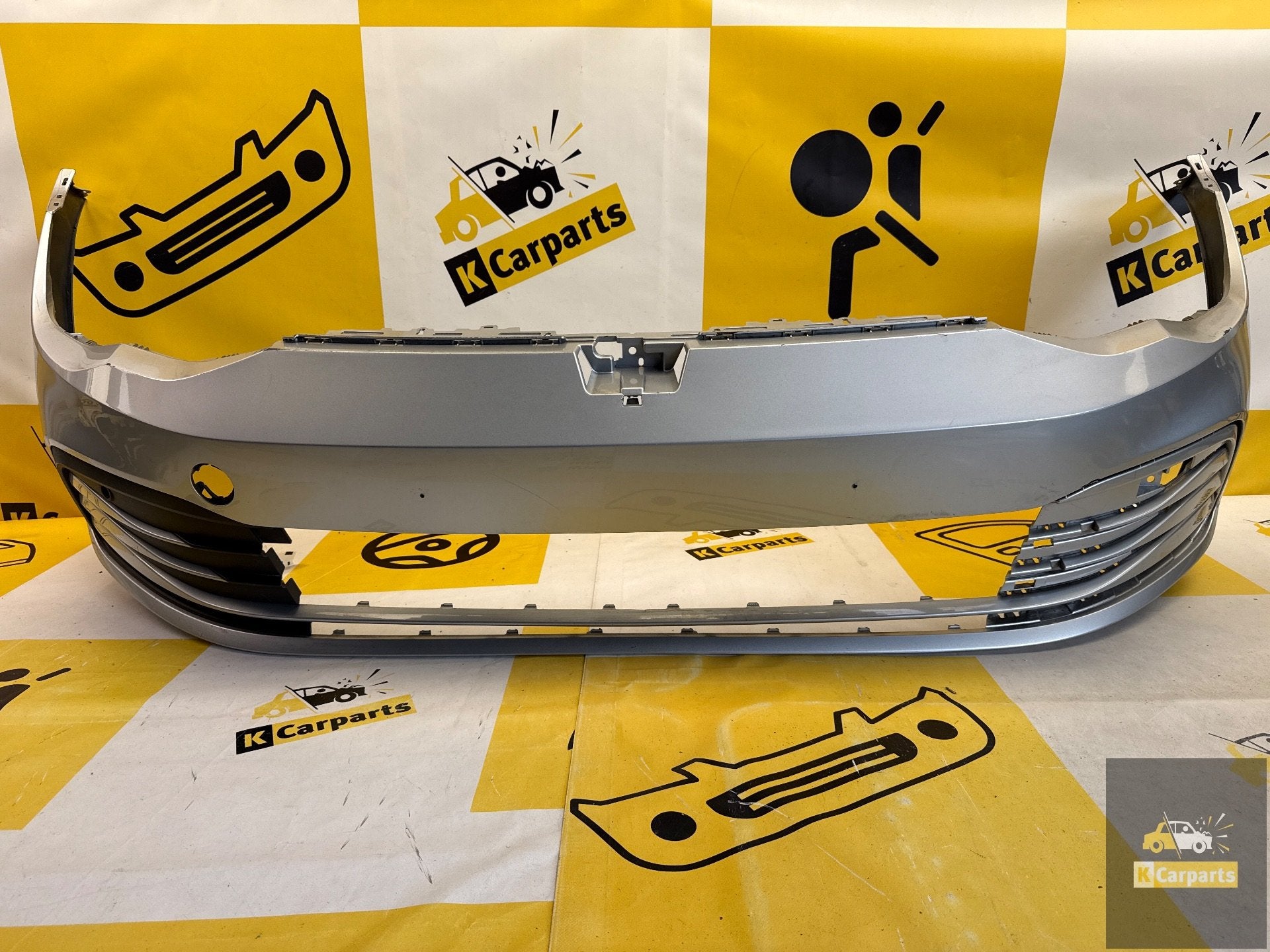 Voorbumper Volkswagen Golf 8 bumper 5H0807221H, Gebruikt, Volkswagen AG, Vw@volkswagen.de, Bumper