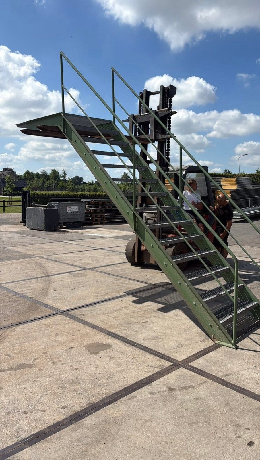 Stalen bordestrap steektrap wenteltrap trap trappen, Doe-het-zelf en Bouw, Ophalen, Zo goed als nieuw, Trap