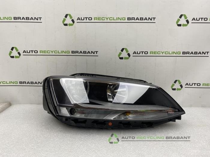 Phare droit d'un Volkswagen Jetta, -, 3 mois de garantie, Utilisé, -