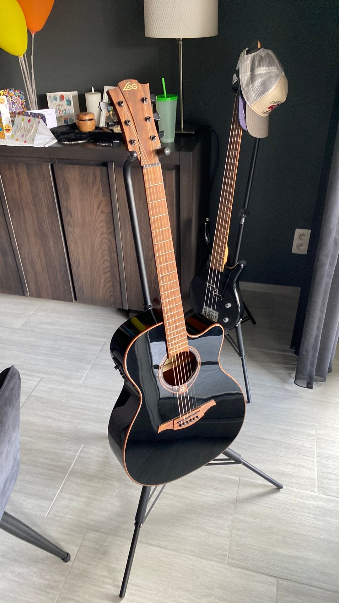 Akoestische gitaar Lag, Ophalen, Zo goed als nieuw