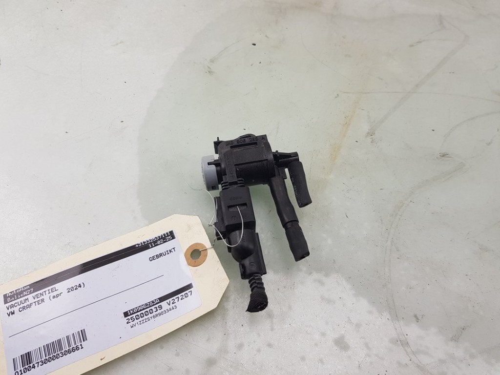 VACUUM VALVE Volkswagen Crafter (SY) (|1K0906283A|), Utilisé, Volkswagen