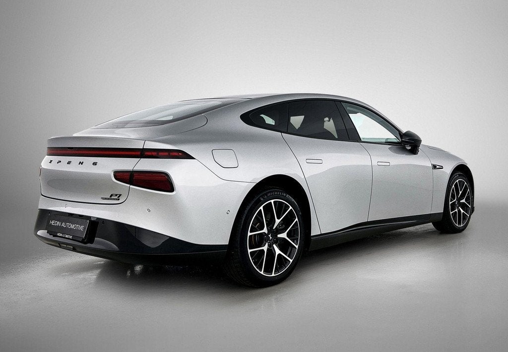 XPENG P7 Performance AWD, Auto's, XPENG, 4 deurs, Stof, Gebruikt, Zwart