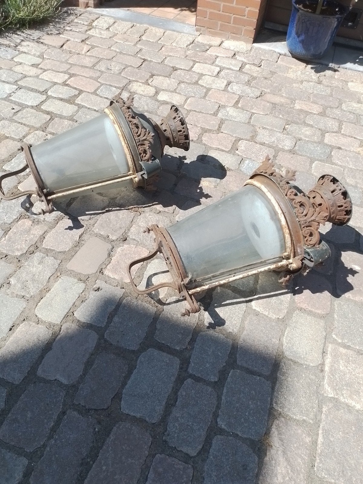 Installez des lampadaires anciens., Enlèvement