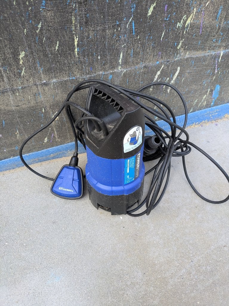 Powerplus 67904 dompelpomp, Tuin en Terras, Ophalen, Gebruikt, Elektrisch, Dompelpomp