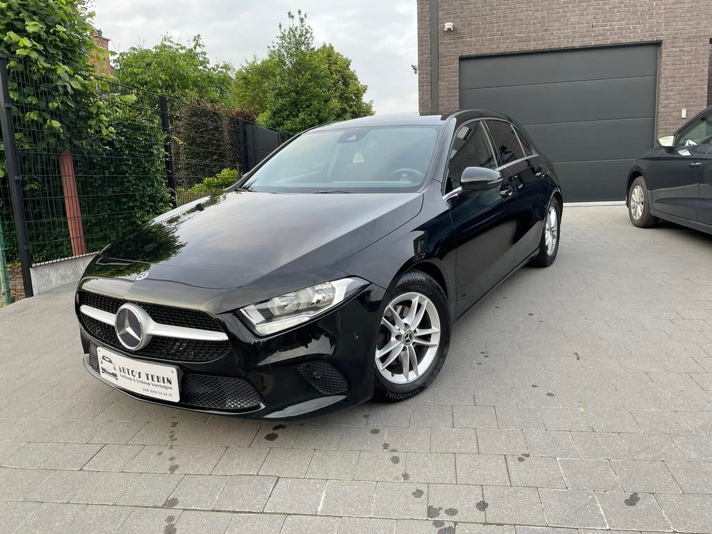 Mercedes A180d Automaat | Achteruitrijcamera | Garantie, Auto's, Mercedes-Benz, 4 deurs, Parkeersensor, Leder en Stof, Zwart