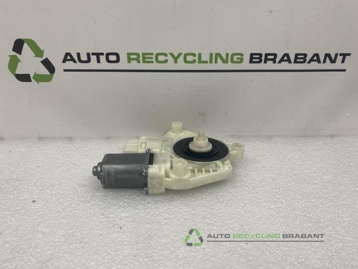 Moteur de vitre portière d'un Volkswagen Golf, -, 3 mois de garantie, Utilisé, -
