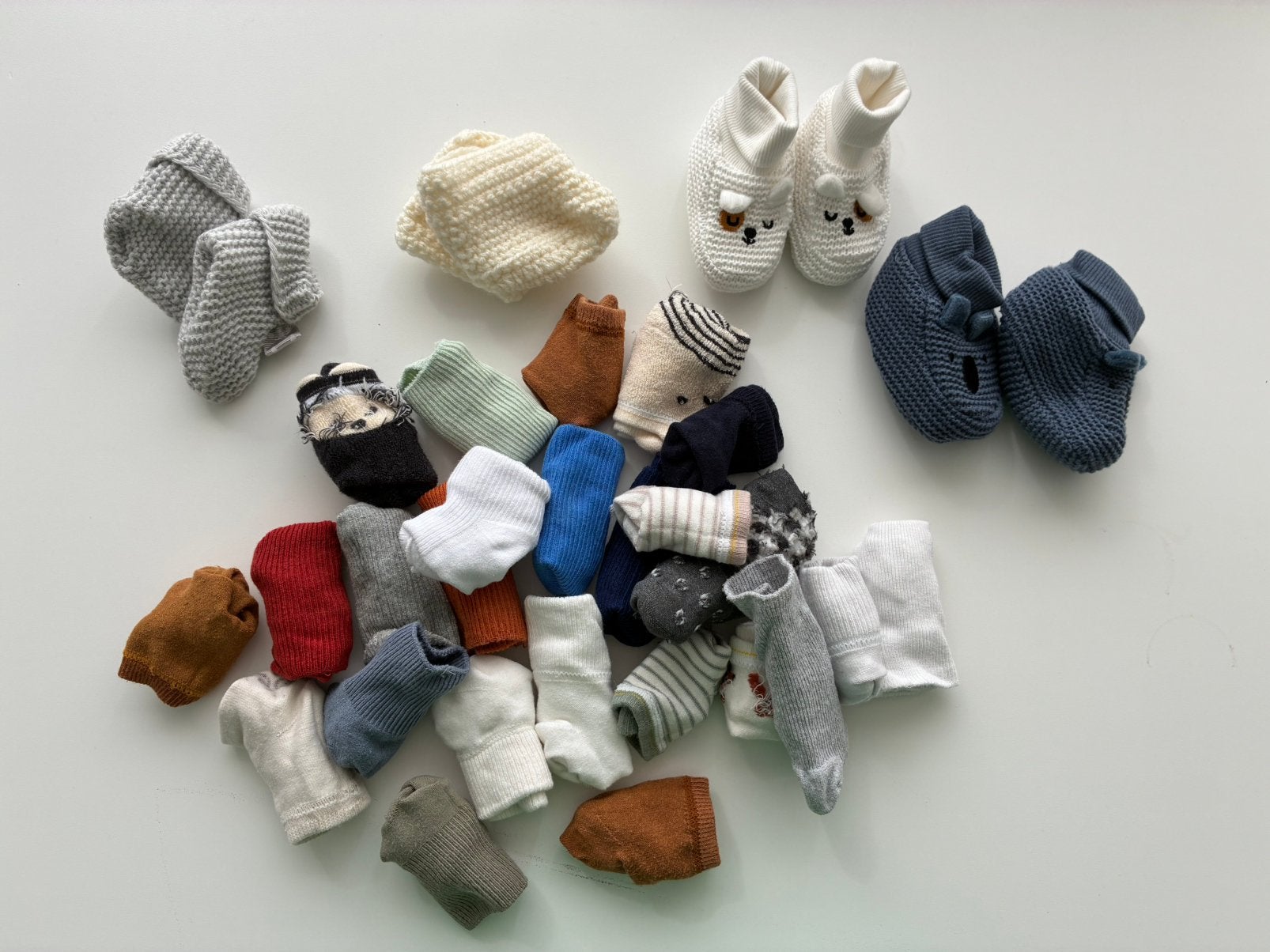 Sokjes en sloefjes maat 50-56, Enfants & Bébés, Vêtements de bébé | Taille 56, Enlèvement, Comme neuf
