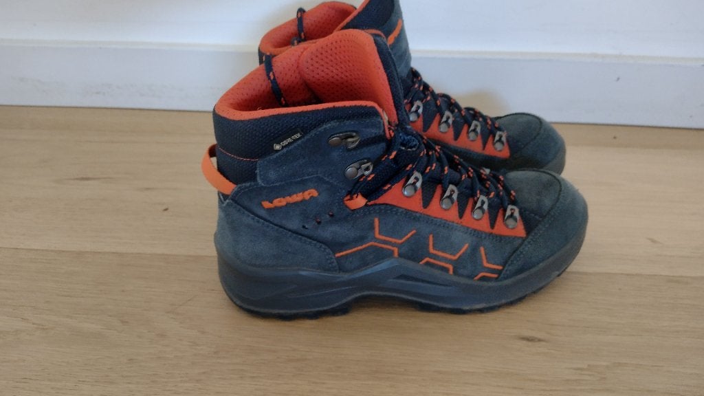 Wandelschoenen Lowa maat 37, Ophalen, Zo goed als nieuw, Schoenen