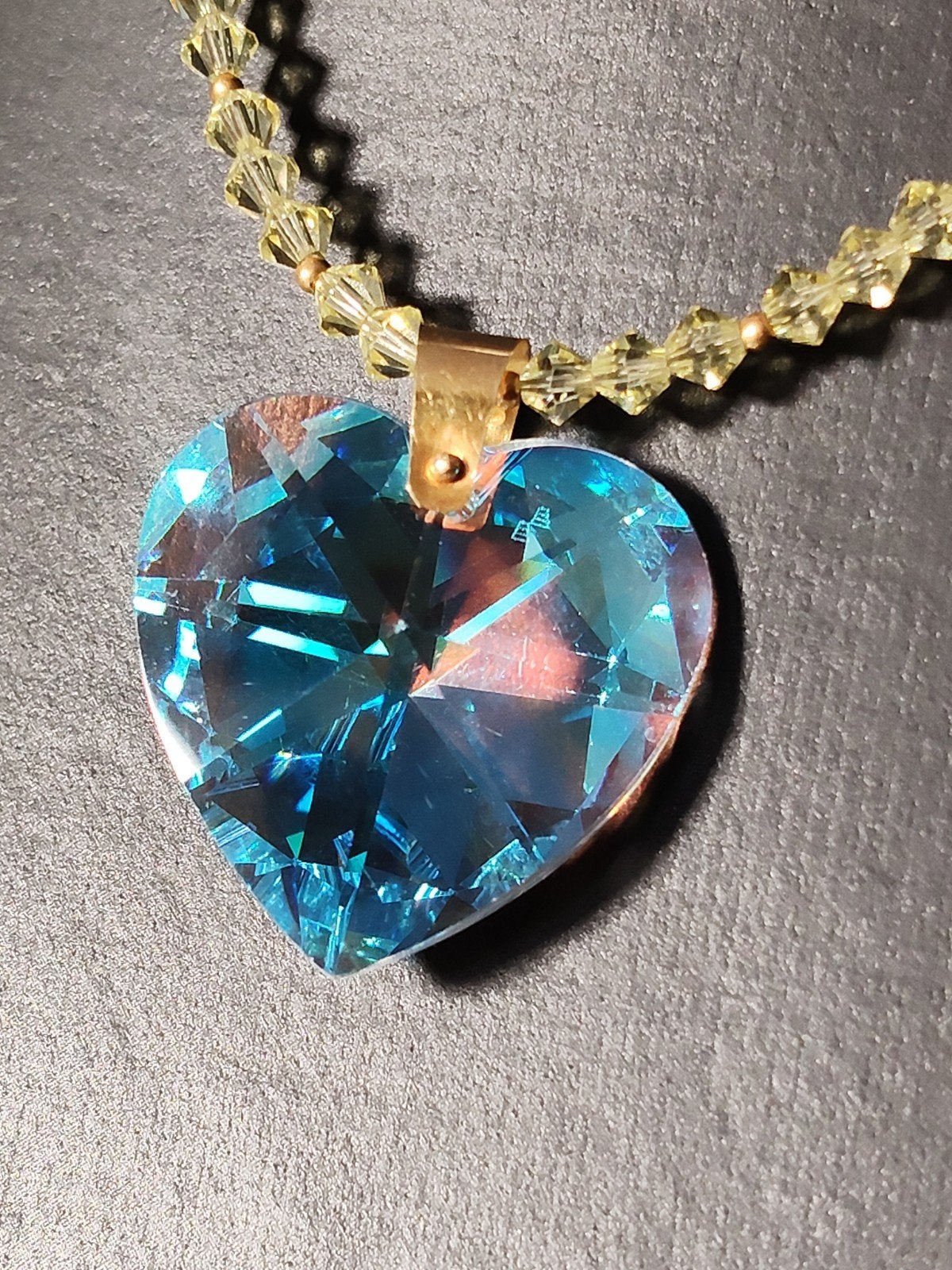 Kristallen halsketting en 750 goud. 18k kristallen hart. Nie, Ophalen of Verzenden, Goud, Goud