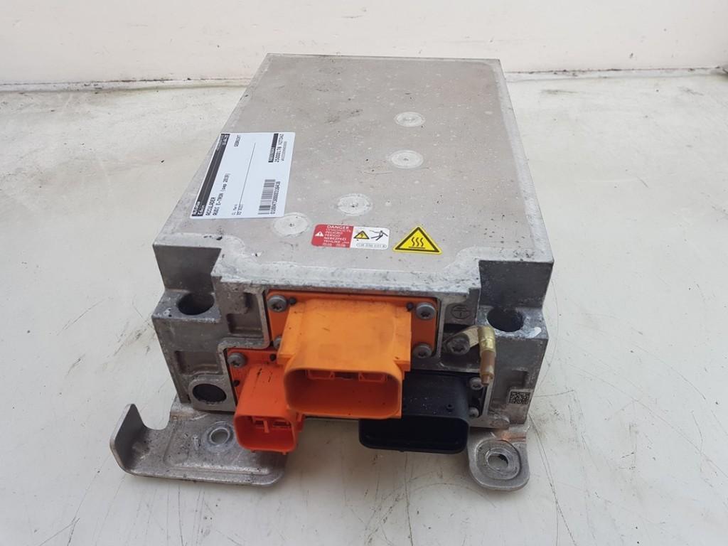 CHARGEUR DE BATTERIE (|5QE915684J|), Audi AG, Utilisé, Info@audi.de, Auto-Union-Straße  1,
85057  Ingolstadt, DE