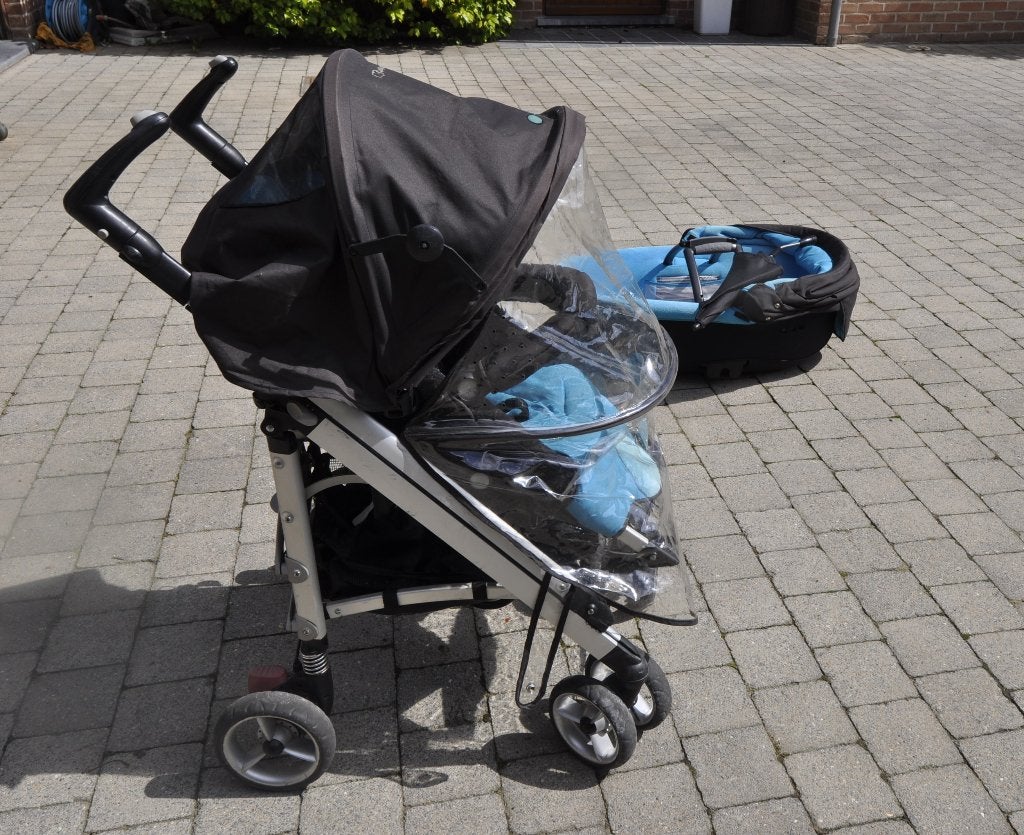 Bébé Confort poussette et landau Loola avec protection pluie, Enfants & Bébés, Autres marques, Avec nacelle, Enlèvement, Utilisé