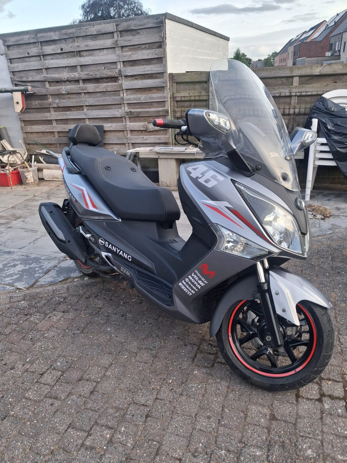 SYM Joymax 300i / 2015 / 52.000 km / handvatverwarming, Ophalen, 1 cilinder, 12 t/m 35 kW