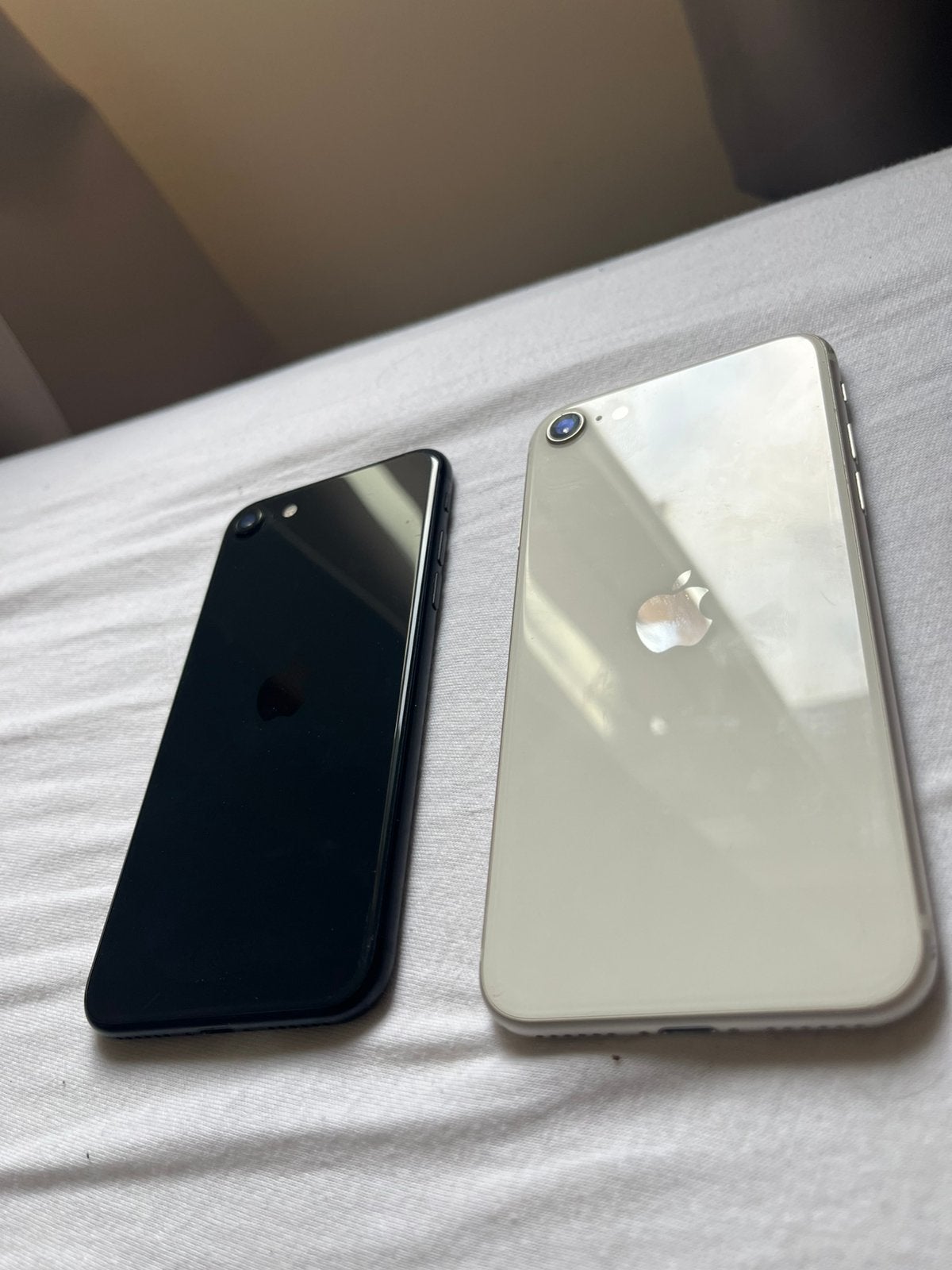 Iphone SE 2020 en 2022, Télécoms, Enlèvement, Comme neuf, Noir, IPhone SE (2020)