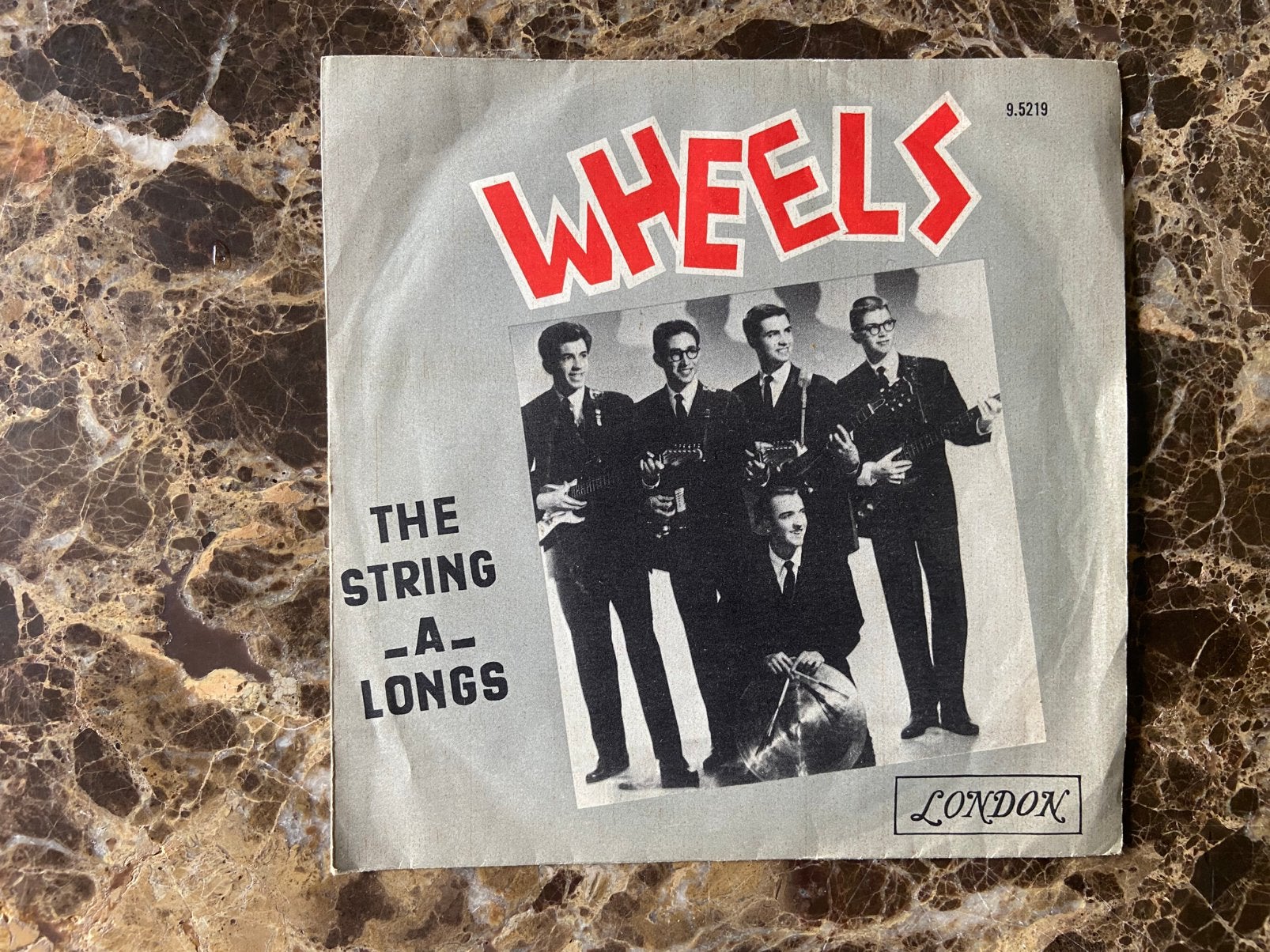 Wheels : The string a longs, Ophalen of Verzenden, Zo goed als nieuw