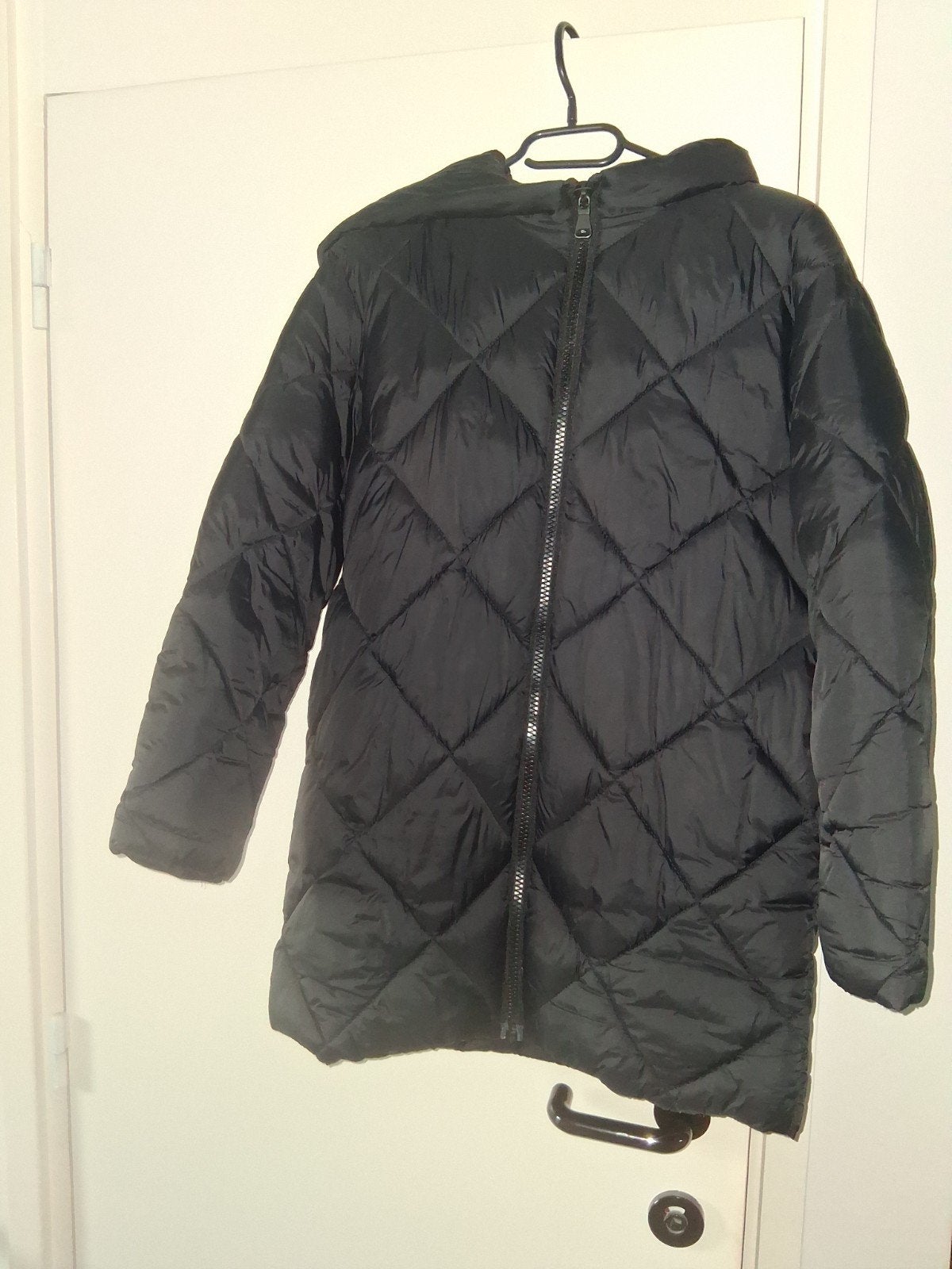 2 winterjassen met kap 158/164, Kinderen en Baby's, Kinderkleding | Maat 158, Ophalen