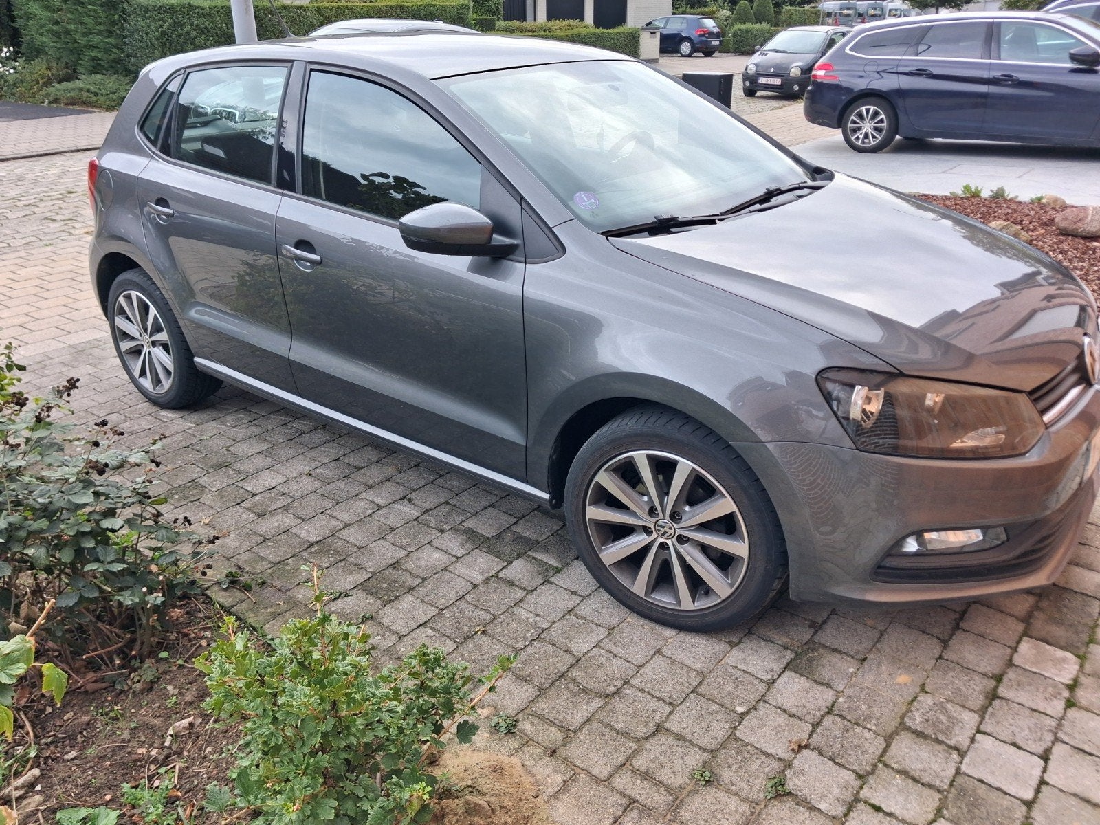vw polo, Auto's, Dealer onderhouden, Stof, Particulier, Zilver of Grijs