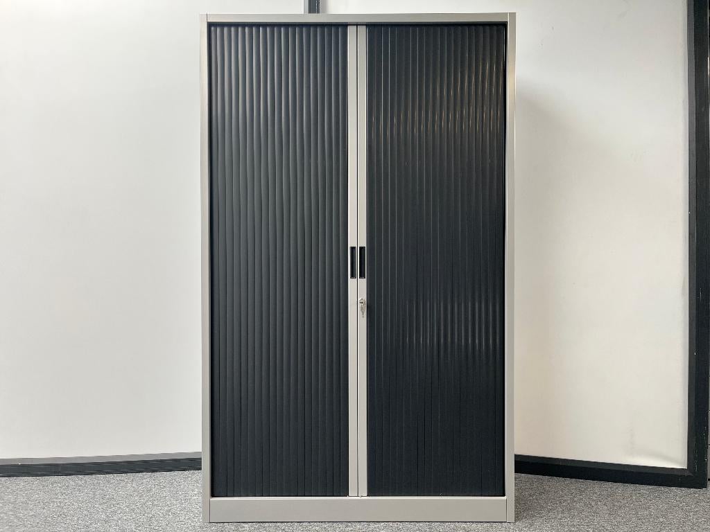 Roldeurkast Alumnium/zwart (194,5120), Huis en Inrichting, Kasten | Roldeurkasten en Archiefkasten, Ophalen