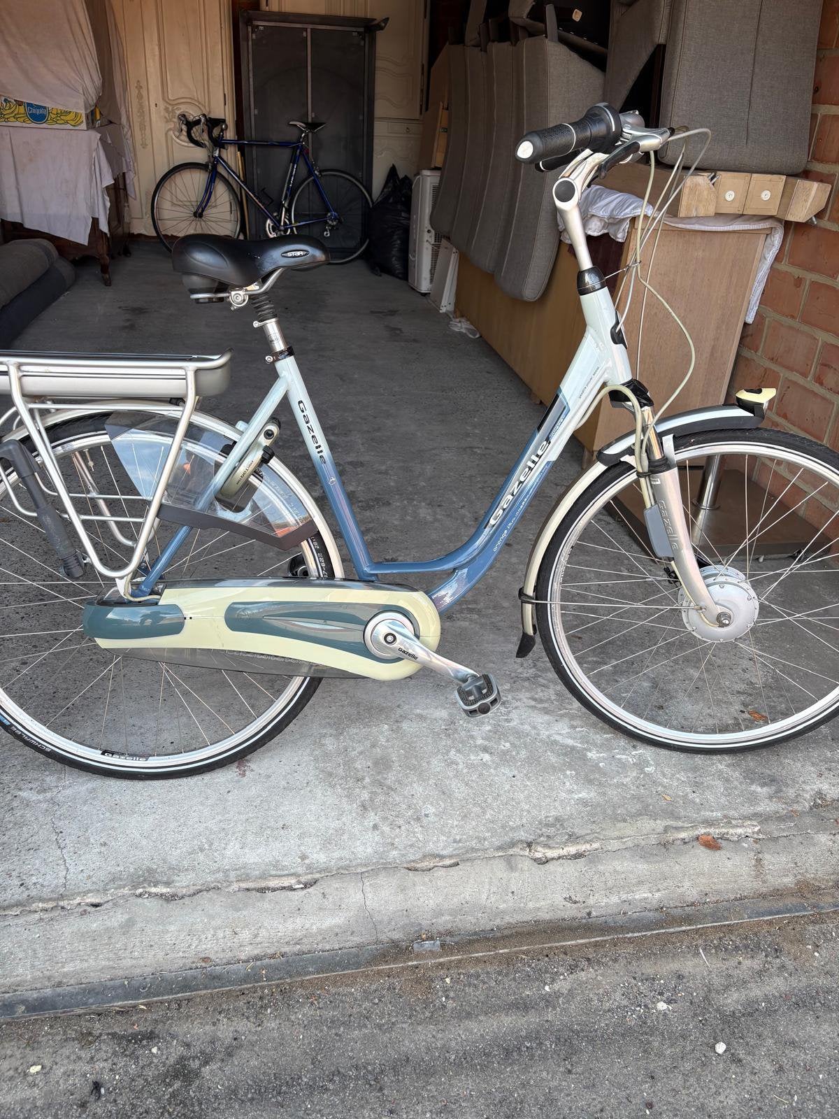 Elektronische damesfiets, Fietsen en Brommers, Elektrische fietsen, Ophalen, Zo goed als nieuw, Gazelle