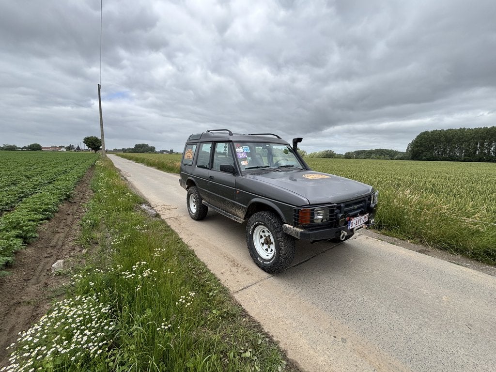 Land Rover Discovery 1 200tdi OLDTIMER   7 zit ROESTVRIJ, Argent ou Gris, Achat, 2500 cm³, 7 places