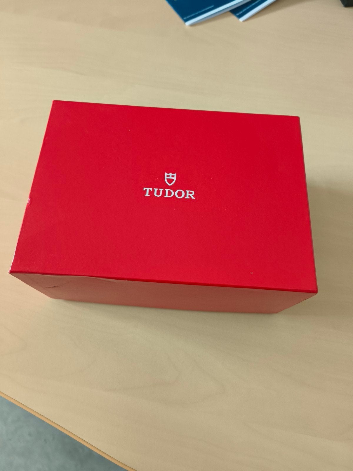 Boîte pour montre Tudor, Enlèvement ou Envoi, Utilisé